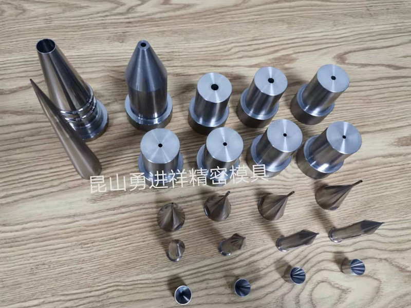 擠出模具2.jpg